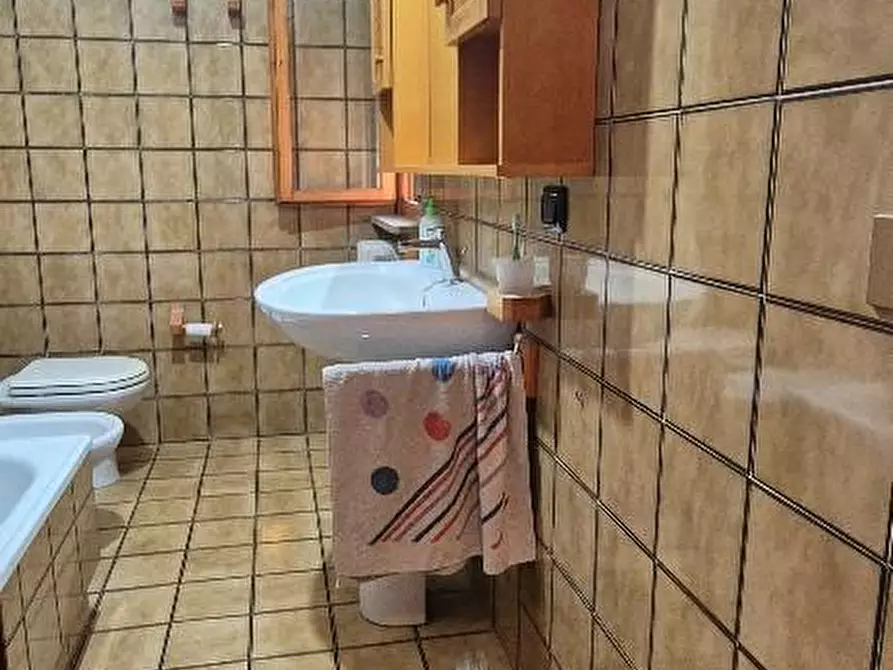 Immagine 16 di Appartamento in vendita  a Cascina