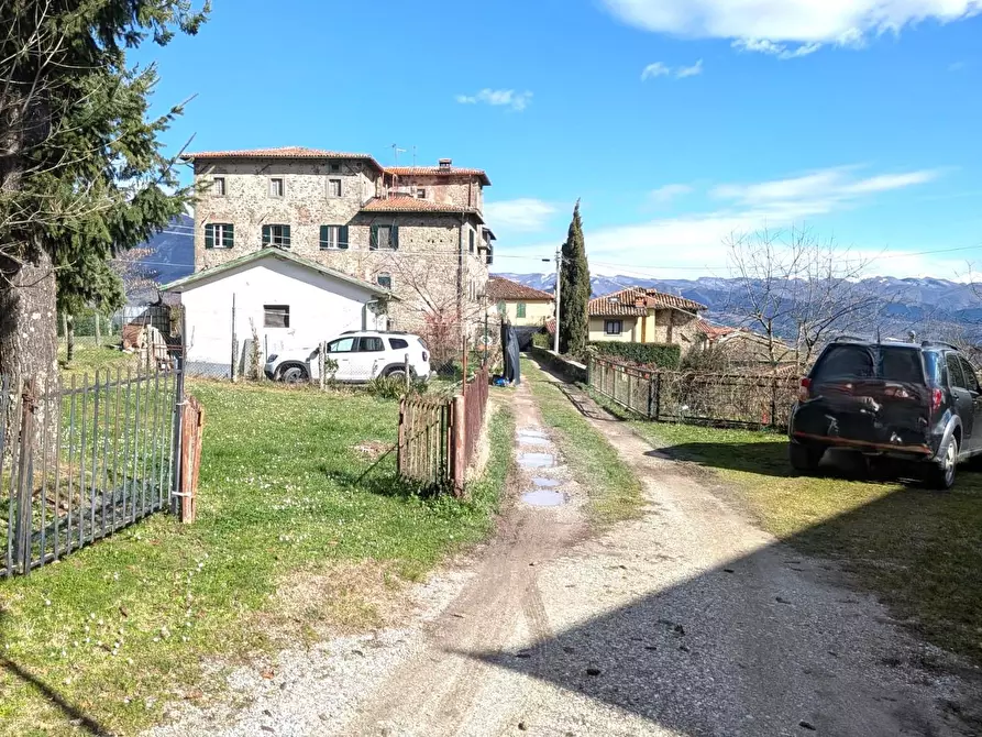 Immagine 2 di Appartamento in vendita  a Camporgiano