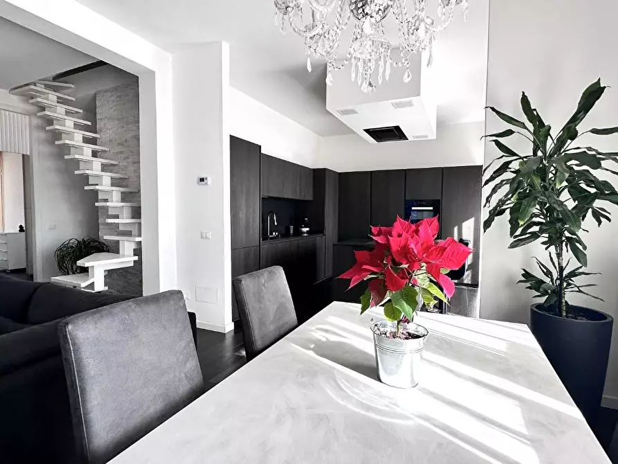 Immagine 6 di Mansarda in vendita  a Pontedera