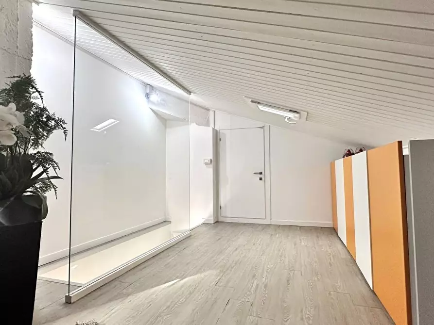 Immagine 31 di Mansarda in vendita  a Pontedera