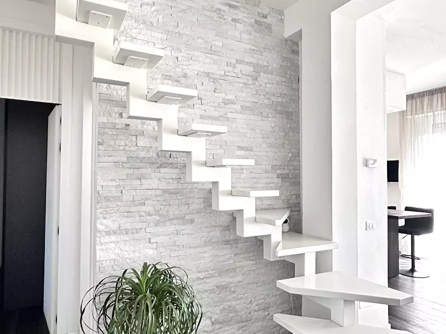 Immagine 27 di Mansarda in vendita  a Pontedera