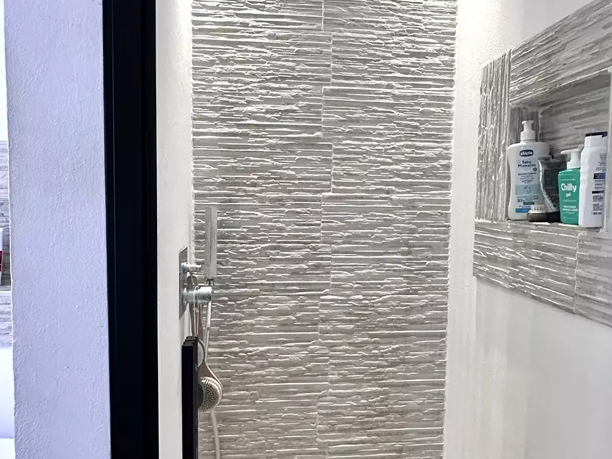 Immagine 23 di Mansarda in vendita  a Pontedera