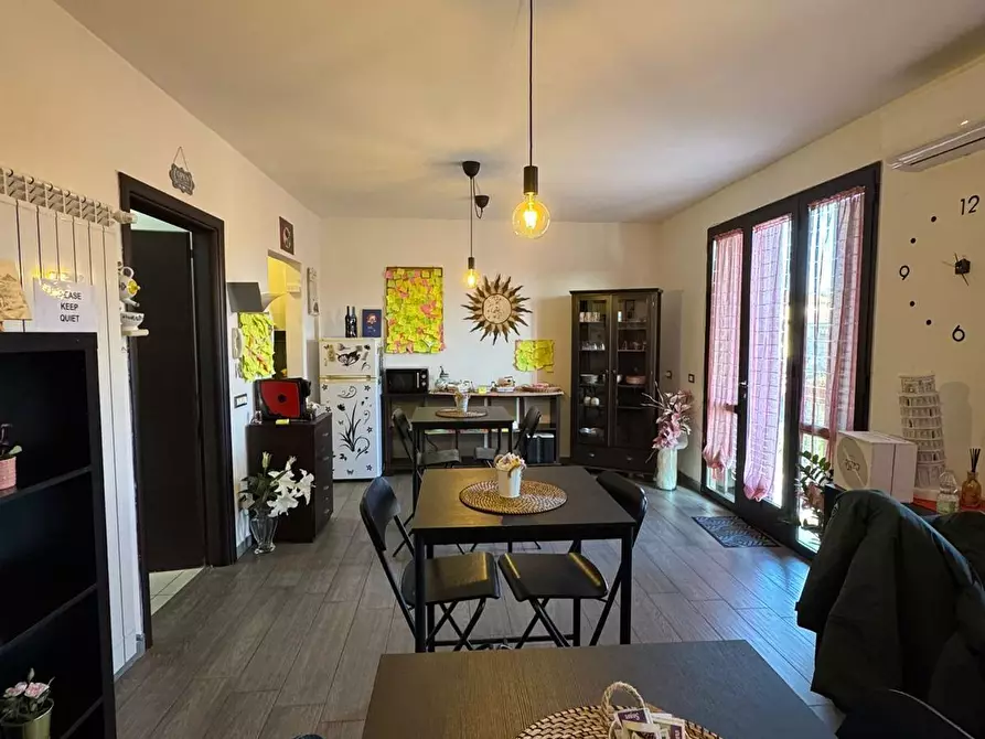 Immagine 2 di Attività commerciale in vendita  a Pisa