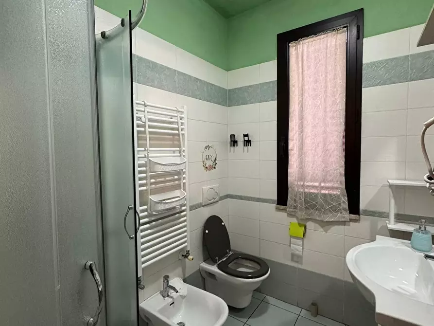 Immagine 8 di Attività commerciale in vendita  a Pisa