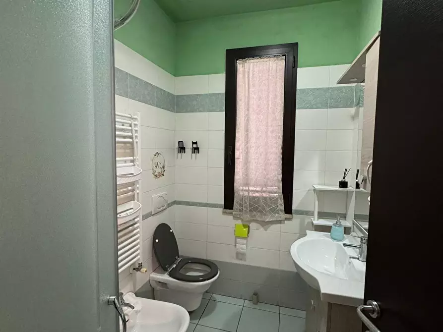 Immagine 9 di Attività commerciale in vendita  a Pisa