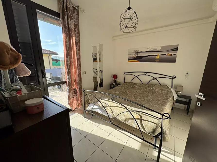 Immagine 12 di Attività commerciale in vendita  a Pisa