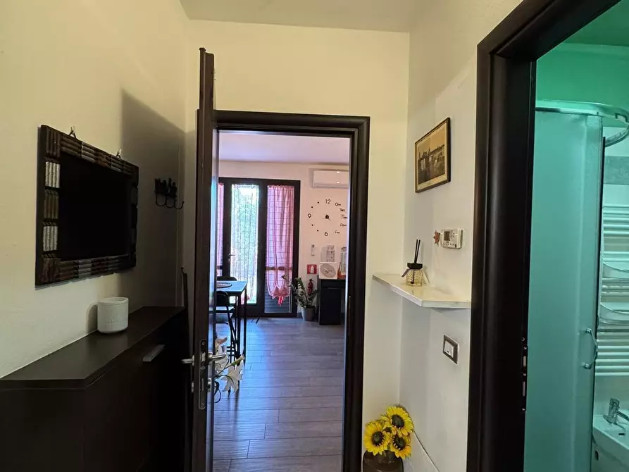 Immagine 10 di Attività commerciale in vendita  a Pisa