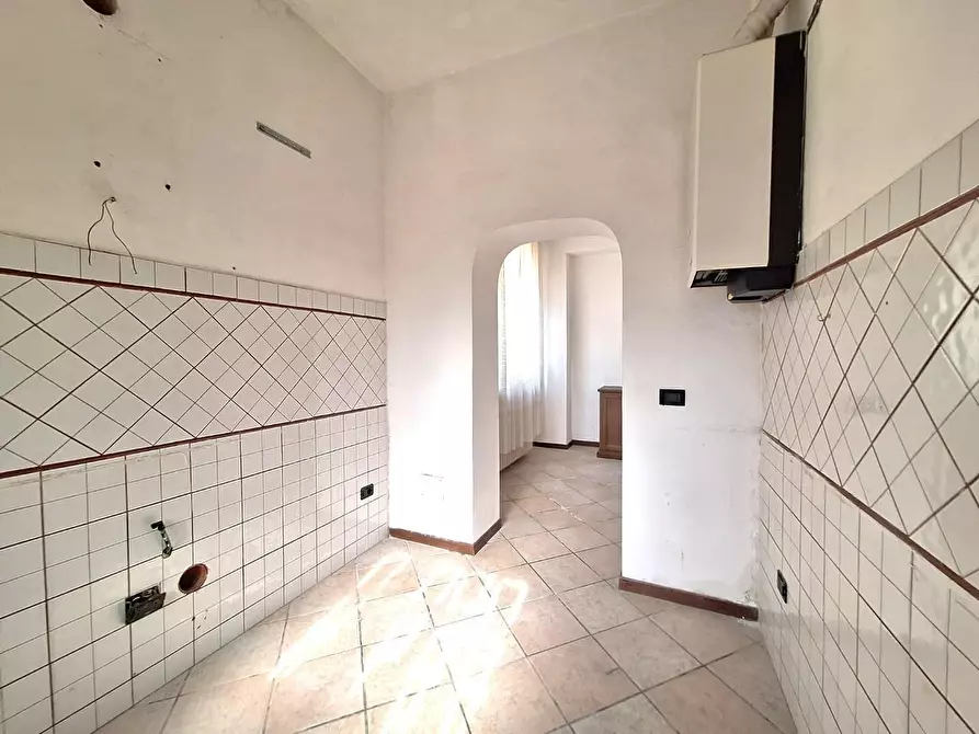 Immagine 10 di Appartamento in vendita  a Cascina