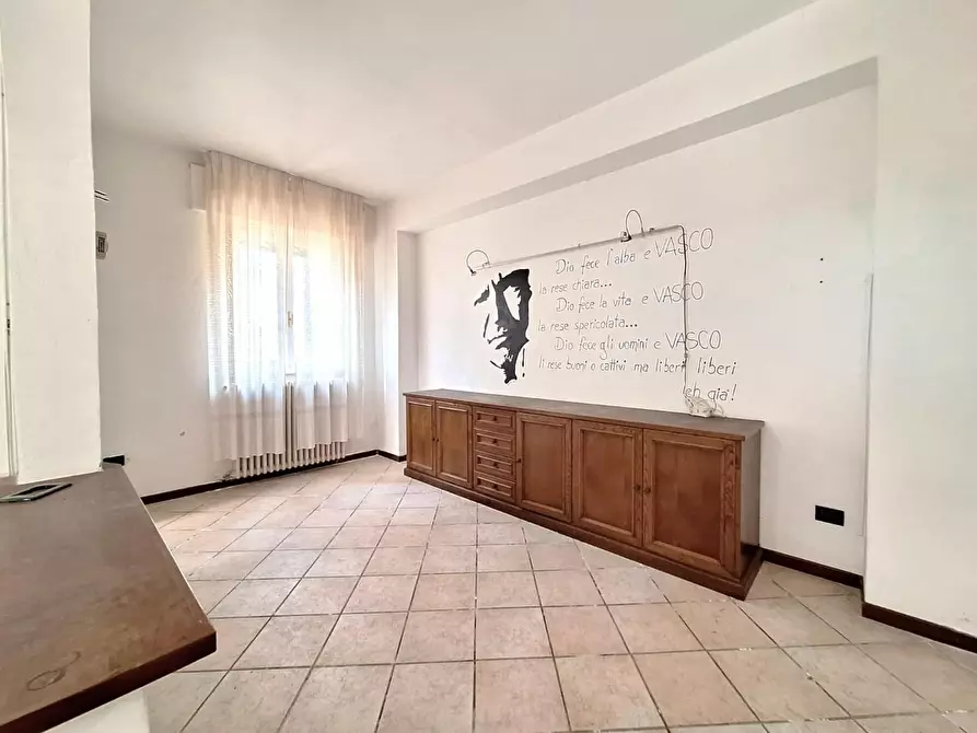 Immagine 6 di Appartamento in vendita  a Cascina