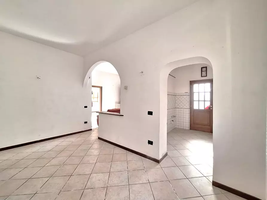 Immagine 7 di Appartamento in vendita  a Cascina