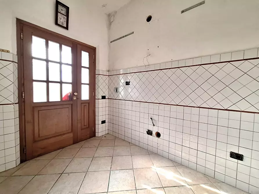 Immagine 9 di Appartamento in vendita  a Cascina