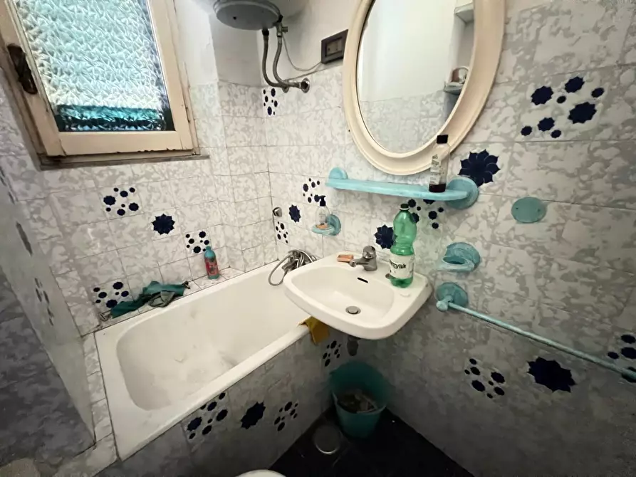 Immagine 20 di Appartamento in vendita  a Massa