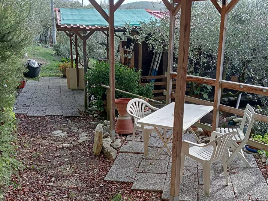 Immagine 3 di Terreno agricolo in vendita  a Calenzano