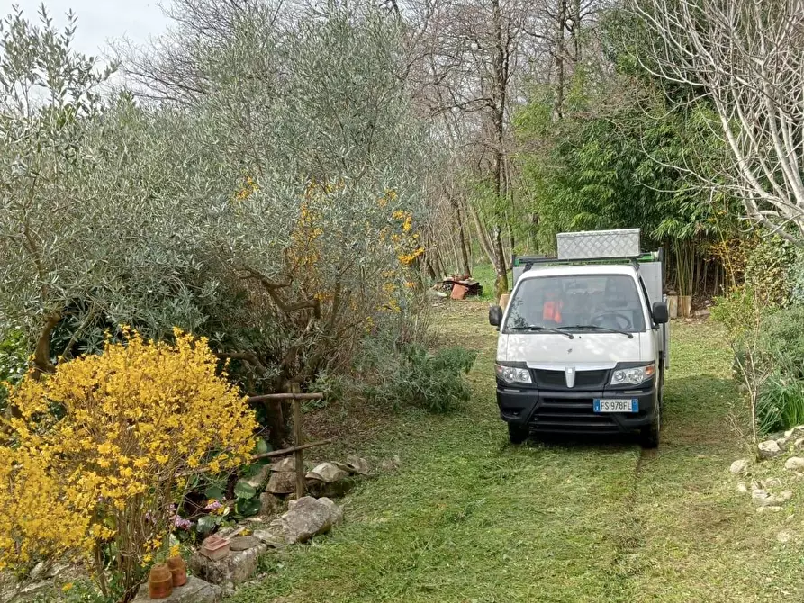 Immagine 12 di Terreno agricolo in vendita  a Calenzano