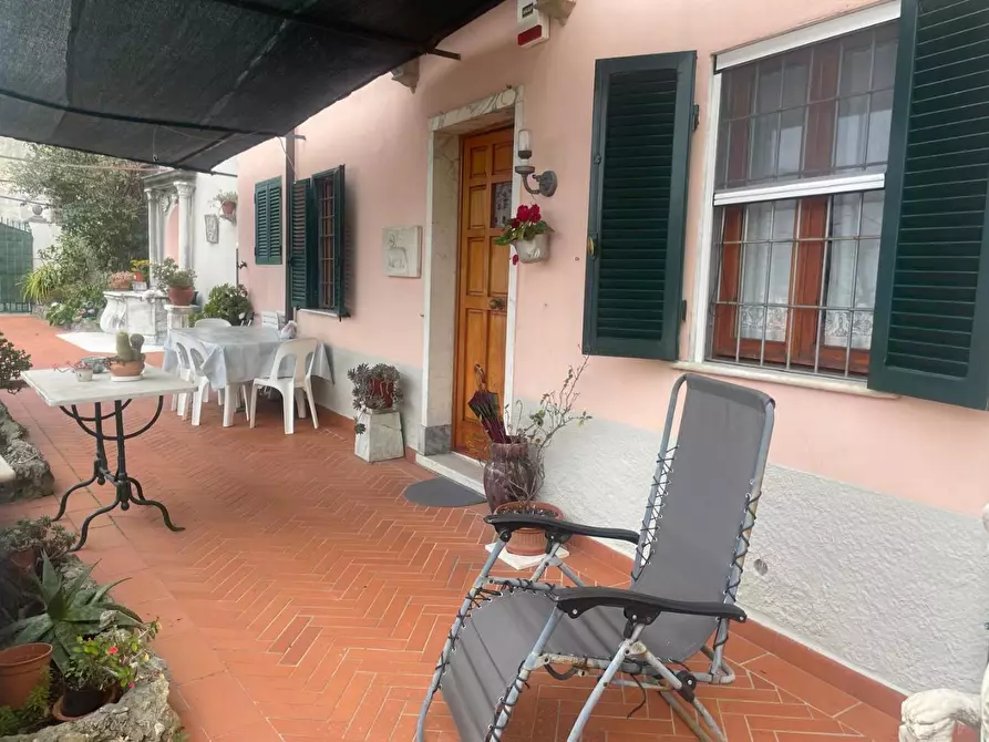 Immagine 2 di Terratetto in vendita  a Carrara