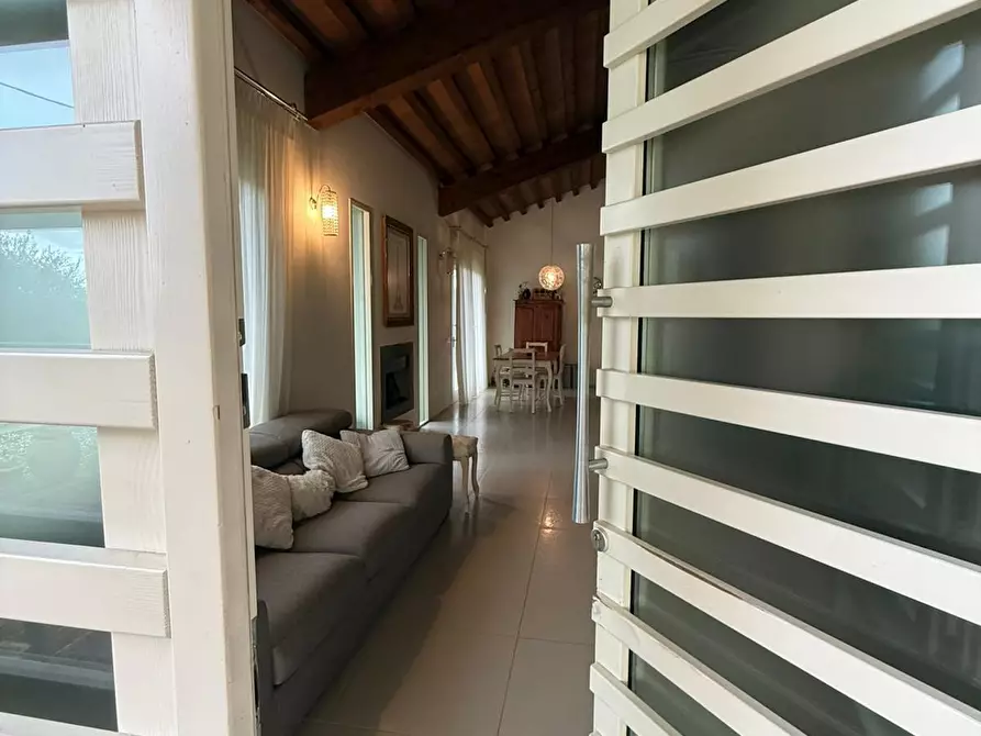 Immagine 6 di Villa in vendita  a San Miniato