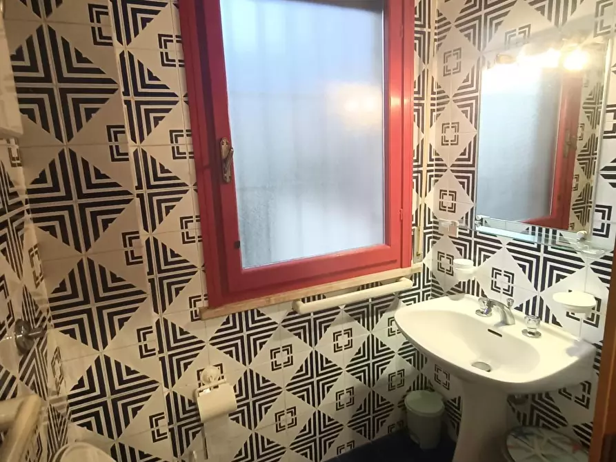 Immagine 10 di Appartamento in affitto  a Rosignano Marittimo