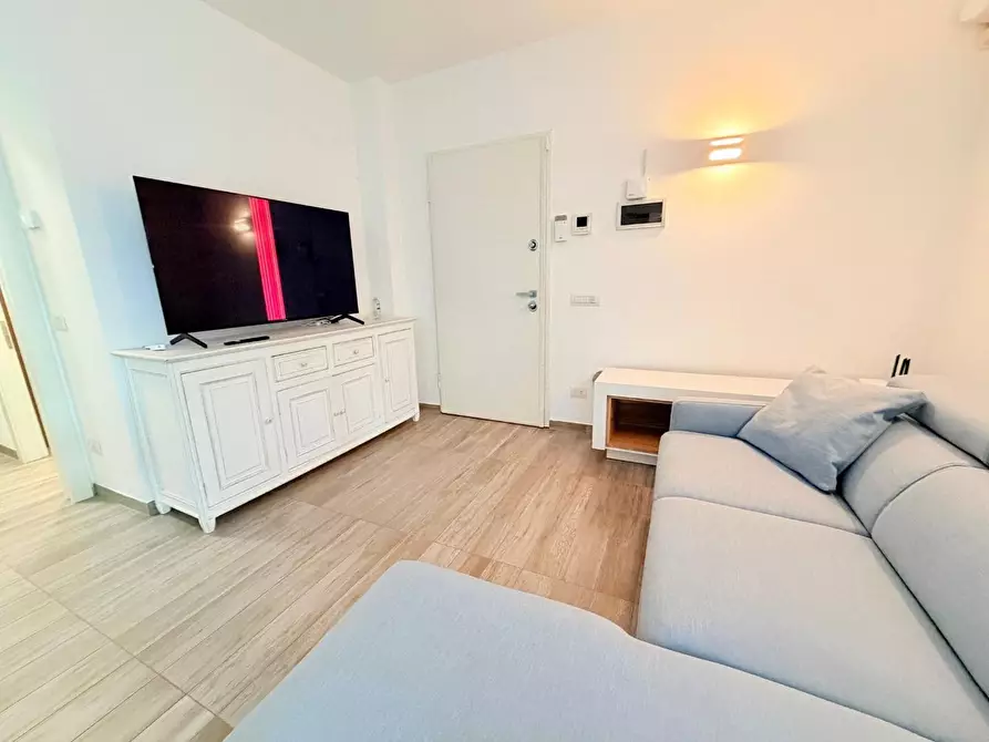 Immagine 10 di Appartamento in vendita  a Montignoso