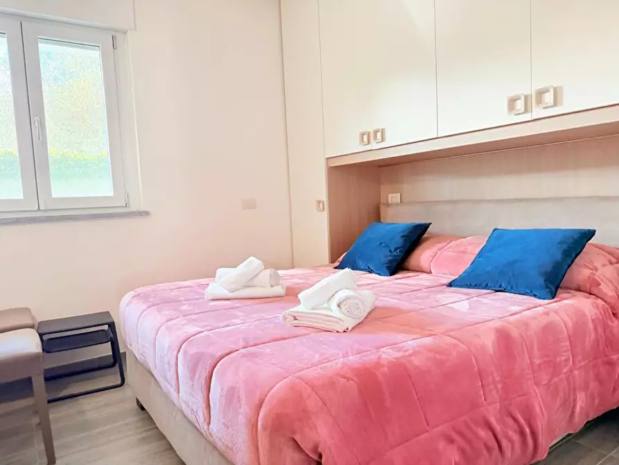 Immagine 20 di Appartamento in vendita  a Montignoso