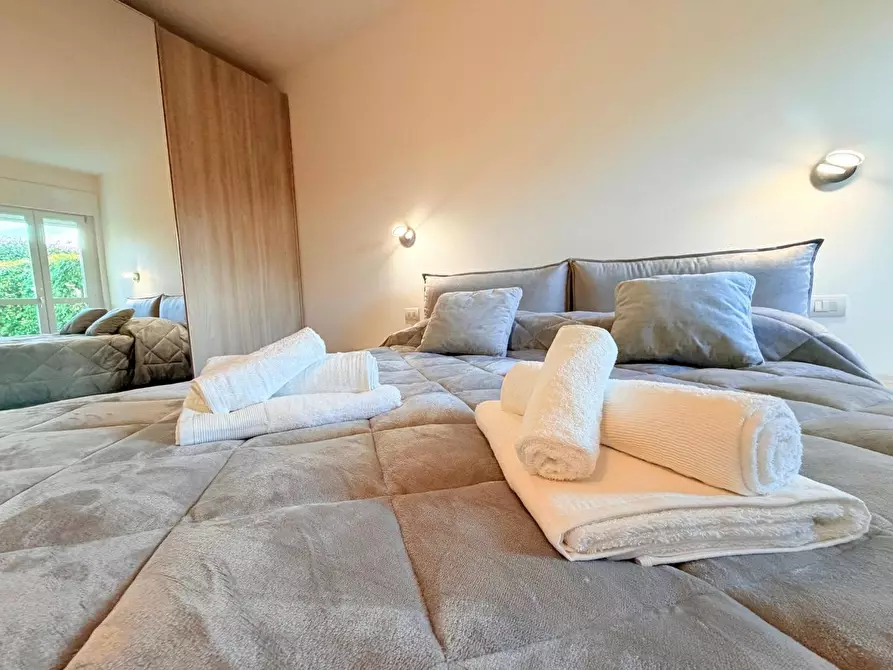 Immagine 23 di Appartamento in vendita  a Montignoso