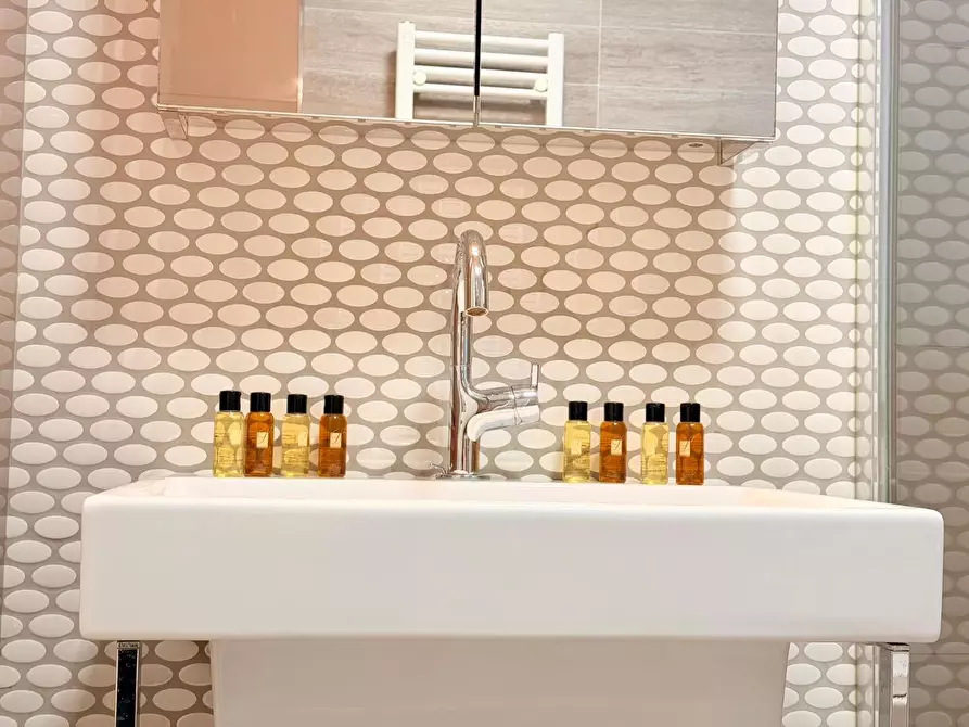 Immagine 16 di Appartamento in vendita  a Montignoso