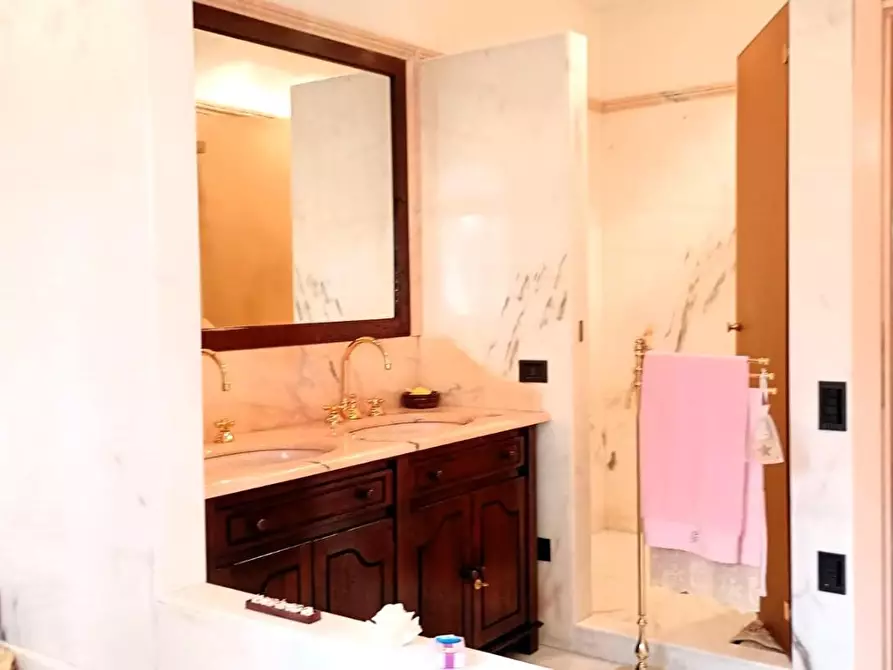 Immagine 16 di Villa in vendita  a Montopoli In Val D'arno