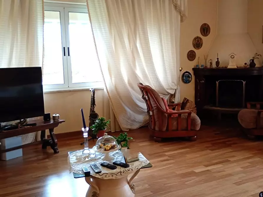 Immagine 7 di Villa in vendita  a Montopoli In Val D'arno