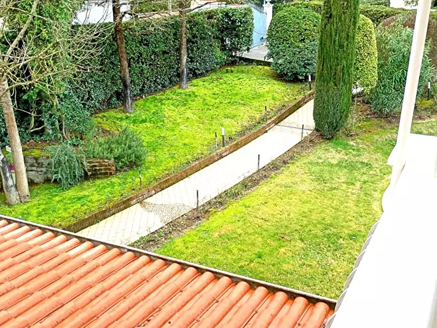 Immagine 17 di Villa in vendita  a Montopoli In Val D'arno