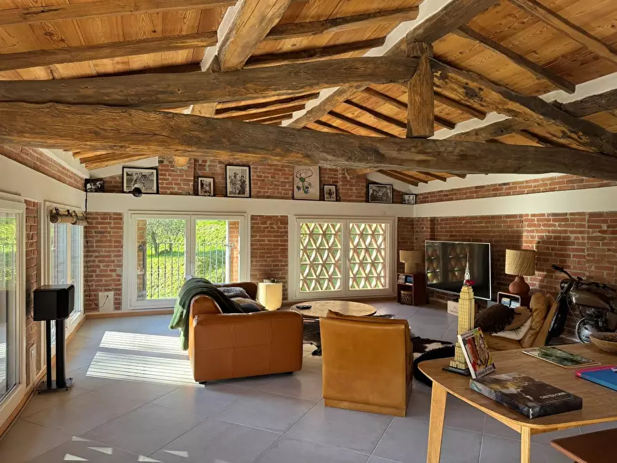 Immagine 7 di Casa colonica in vendita  a Capannori