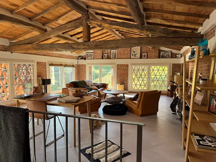 Immagine 8 di Casa colonica in vendita  a Capannori