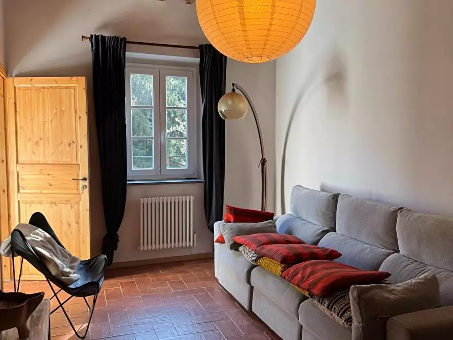 Immagine 11 di Casa colonica in vendita  a Capannori