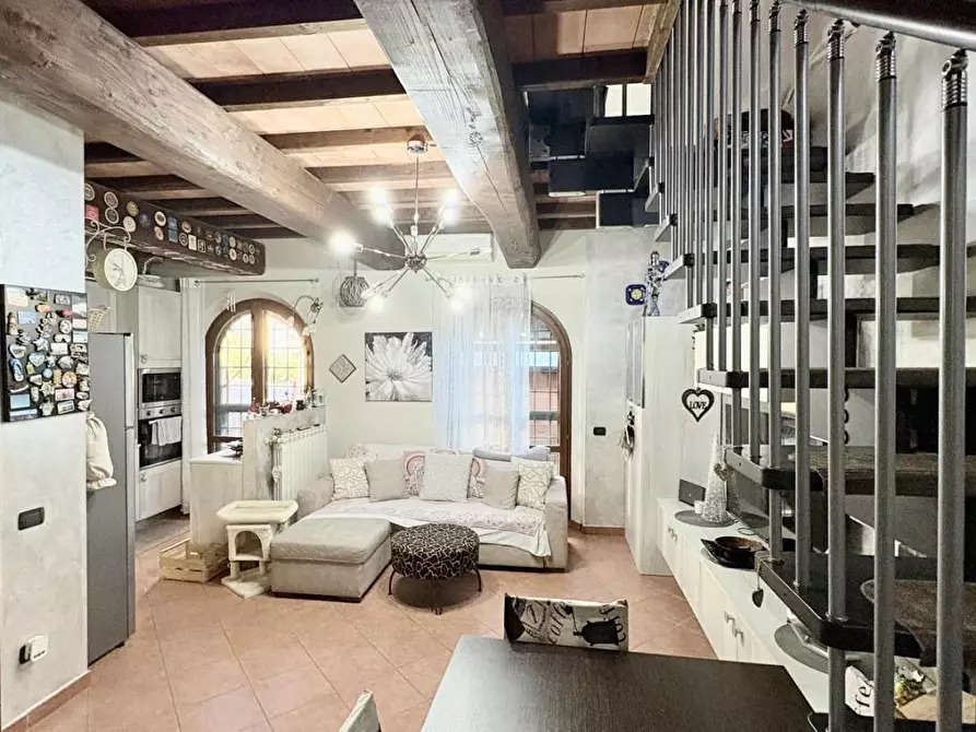 Immagine 1 di Villetta a schiera in vendita  a Capannori