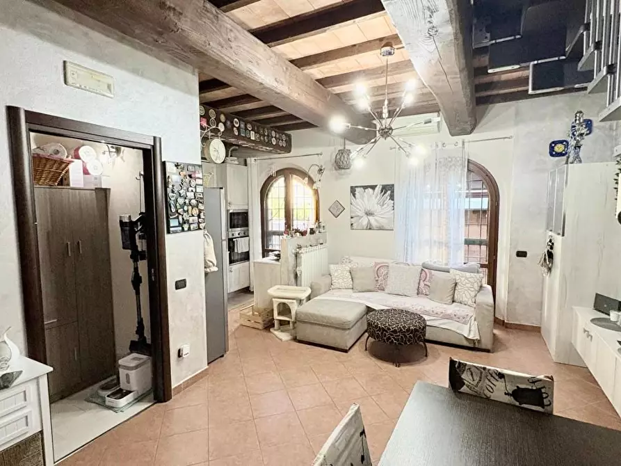 Immagine 8 di Villetta a schiera in vendita  a Capannori