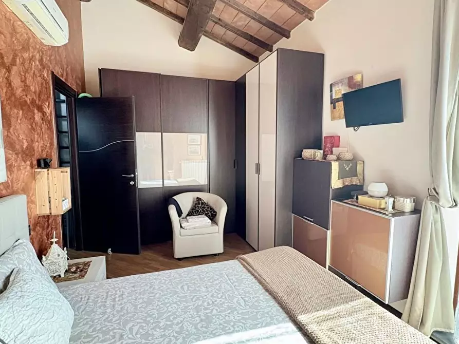 Immagine 17 di Villetta a schiera in vendita  a Capannori