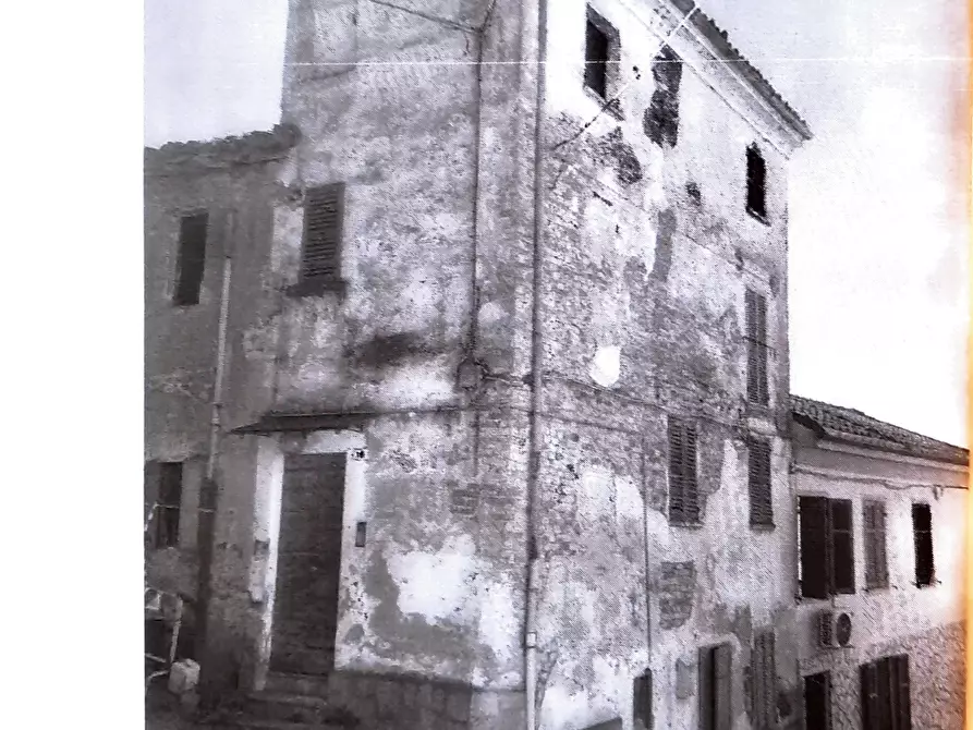 Immagine 2 di Rustico / casale in vendita  a San Salvatore Monferrato