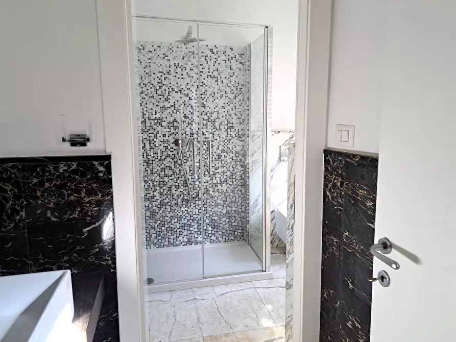 Immagine 8 di Terratetto in vendita  a Carrara