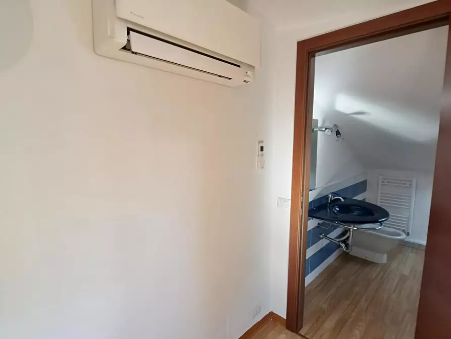 Immagine 25 di Terratetto in vendita  a Carrara