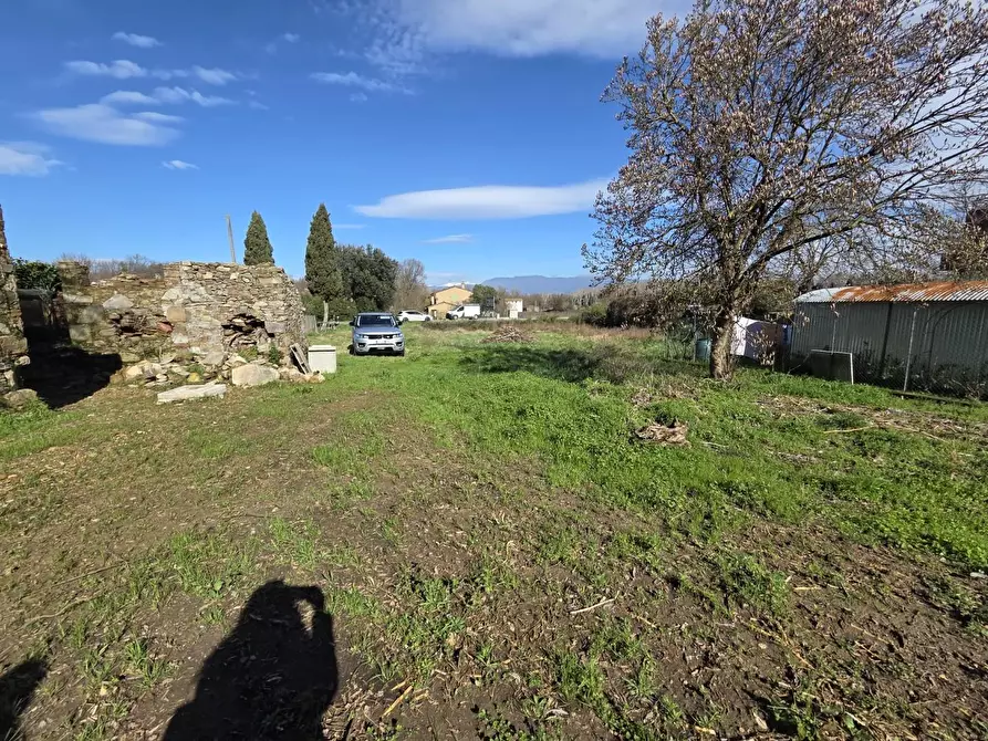 Immagine 14 di Deposito in vendita  a Capannori