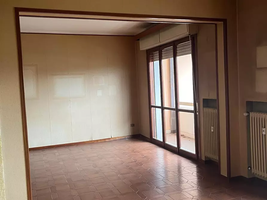 Immagine 5 di Appartamento in vendita  a Pescia