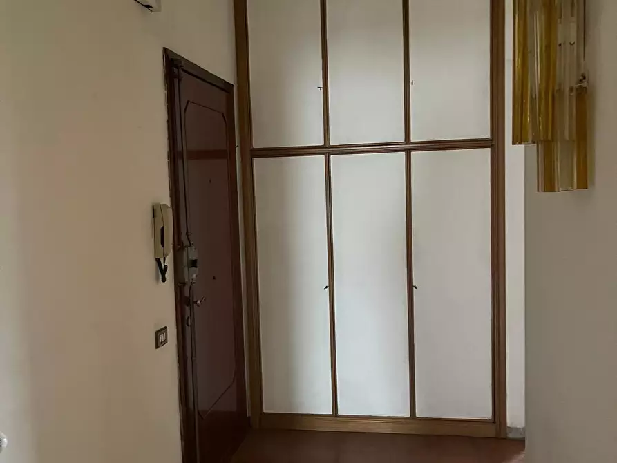 Immagine 2 di Appartamento in vendita  a Pescia