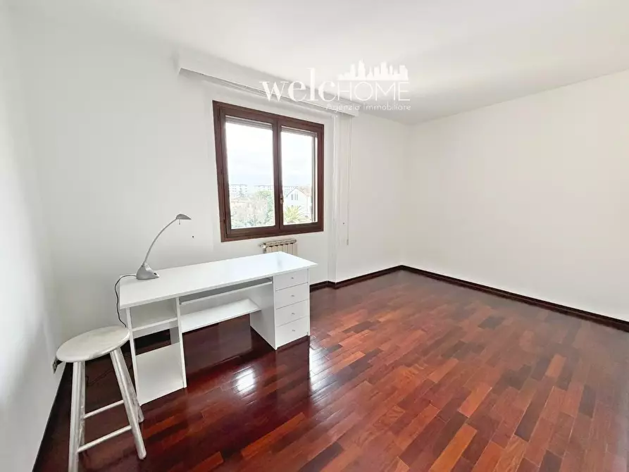 Immagine 17 di Appartamento in vendita  a Sesto Fiorentino