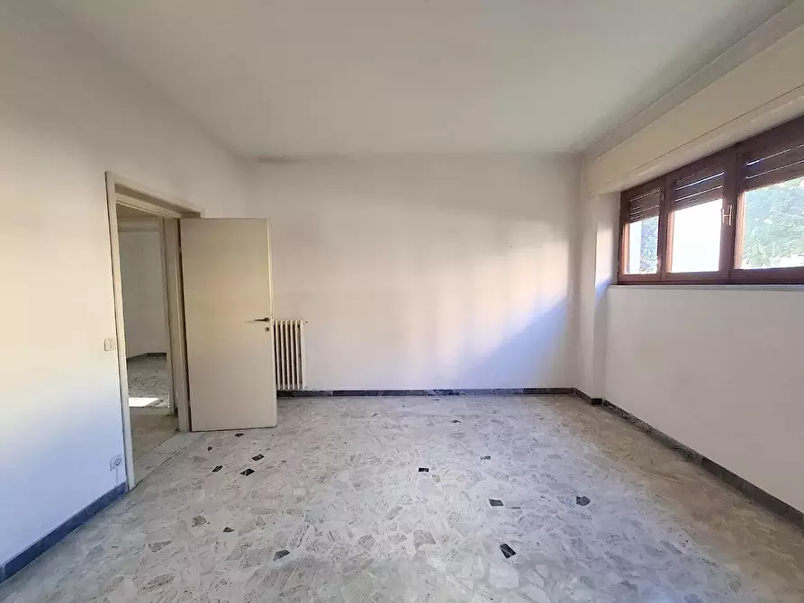 Immagine 30 di Casa indipendente in vendita  a Carrara