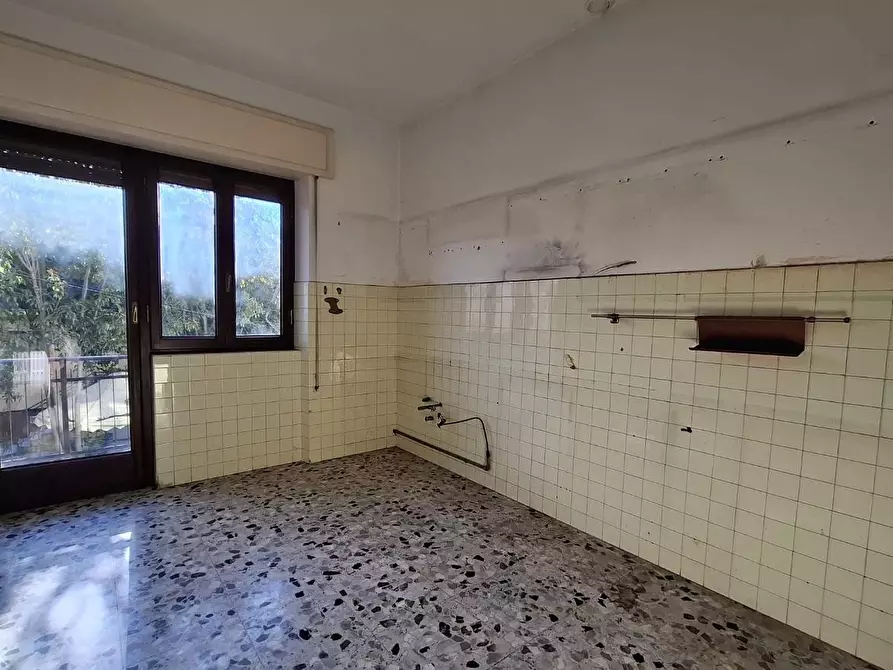 Immagine 49 di Casa indipendente in vendita  a Carrara