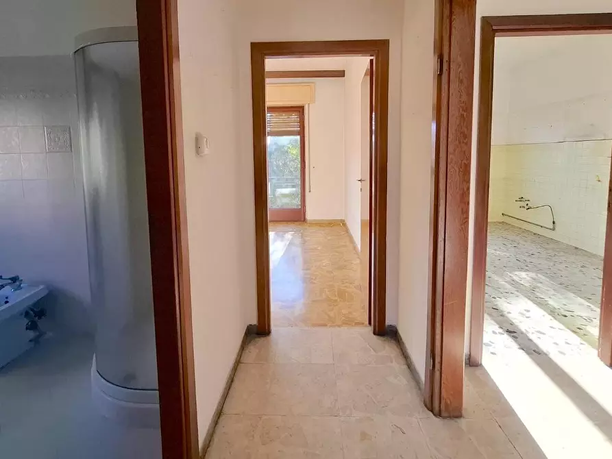 Immagine 52 di Casa indipendente in vendita  a Carrara