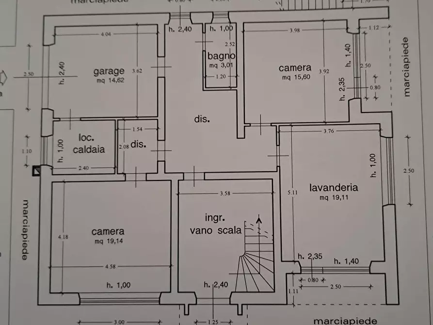 Immagine 18 di Casa indipendente in vendita  a Carrara