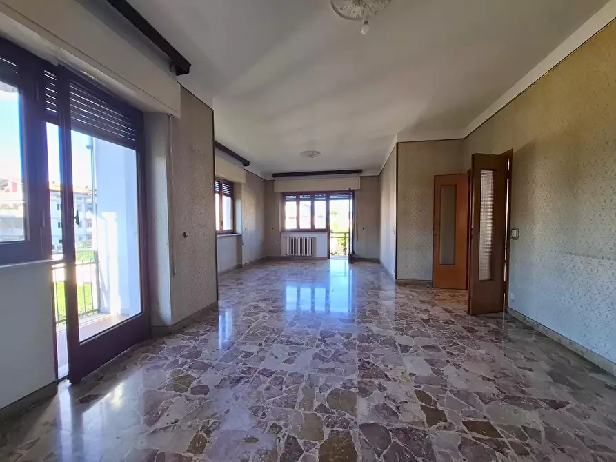 Immagine 36 di Casa indipendente in vendita  a Carrara