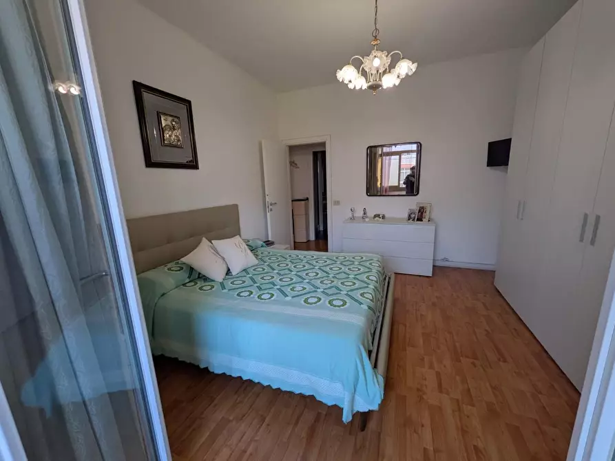 Immagine 14 di Appartamento in vendita  a Massa