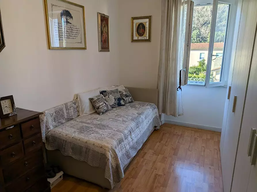 Immagine 8 di Appartamento in vendita  a Massa