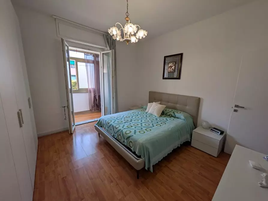 Immagine 13 di Appartamento in vendita  a Massa