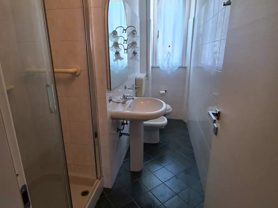 Immagine 18 di Appartamento in vendita  a Massa